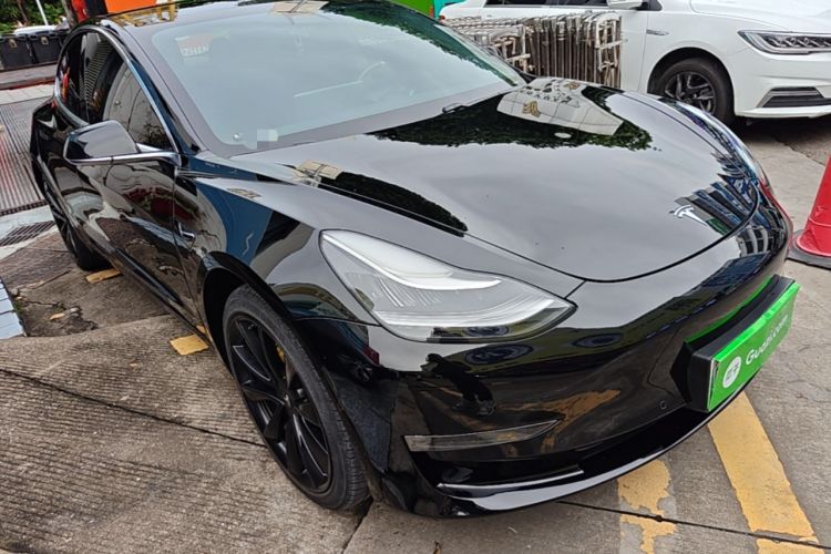 Used Tesla Model 3 2020 Long-Range Rear-Wheel-Drive Version Front Right 45 Deg
