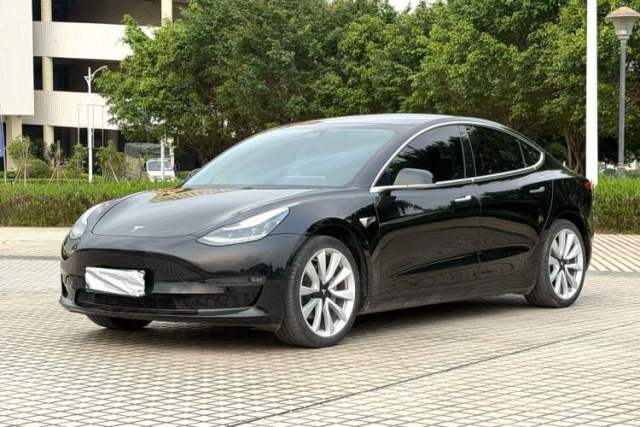 Used Tesla Model 3 2020 Long-Range Rear-Wheel-Drive Version