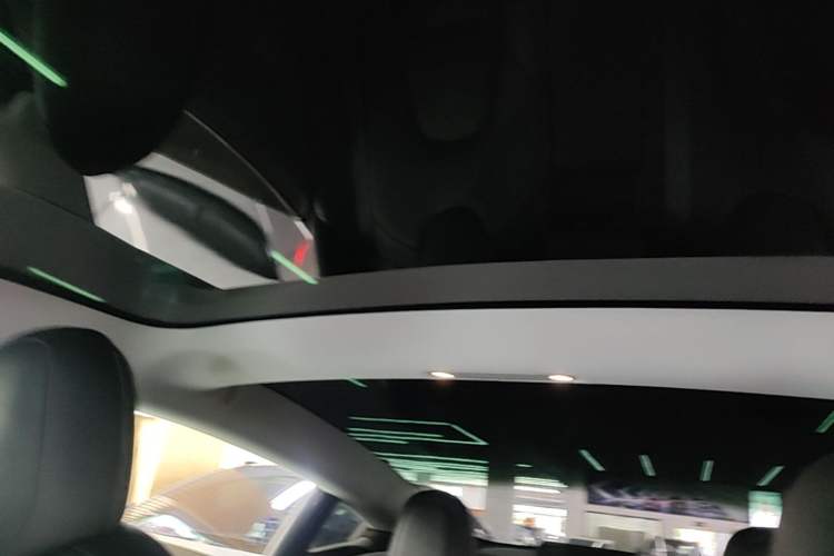 Used Tesla Model 3 2020 Revised Version Standard Range Rear-Wheel Drive – Upgraded Edition Headliner