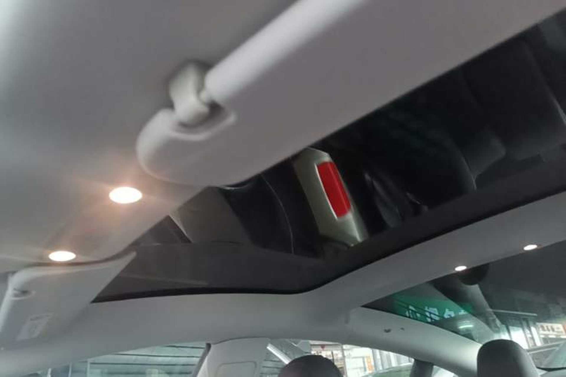 Used Tesla Model 3 2020 Revised Version Standard Range Rear-Wheel Drive – Upgraded Edition Headliner