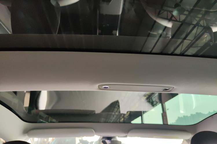 Used Tesla Model 3 2020 Revised Version Standard Range Rear-Wheel Drive – Upgraded Edition Headliner