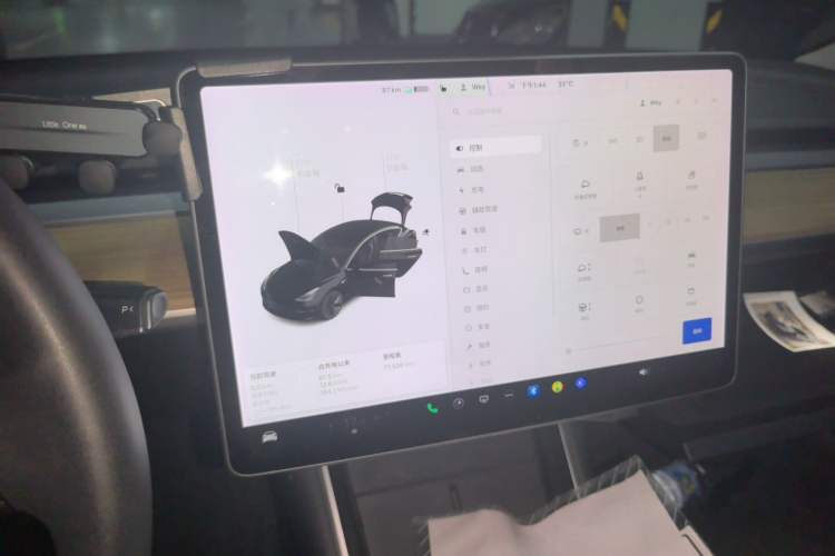 Used Tesla Model 3 2020 Revised Version Standard Range Rear-Wheel Drive – Upgraded Edition Instrument Cluster