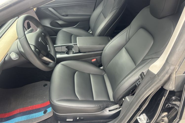 Used Tesla Model 3 2020 Revised Version Standard Range Rear-Wheel Drive – Upgraded Edition Interior 1