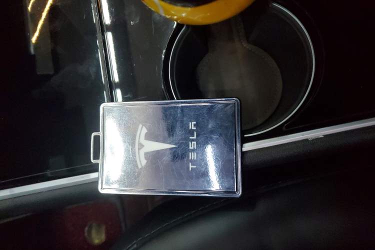 Used Tesla Model 3 2020 Revised Version Standard Range Rear-Wheel Drive – Upgraded Edition Interior 1