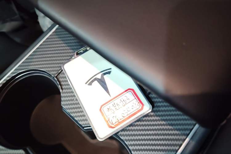 Used Tesla Model 3 2020 Standard Range Rear-Wheel Drive Upgraded Version Interior 1