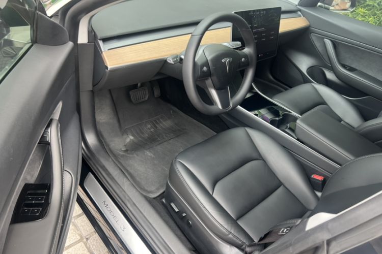 Used Tesla Model 3 2020 Standard Range Rear-Wheel Drive Upgraded Version Interior 2