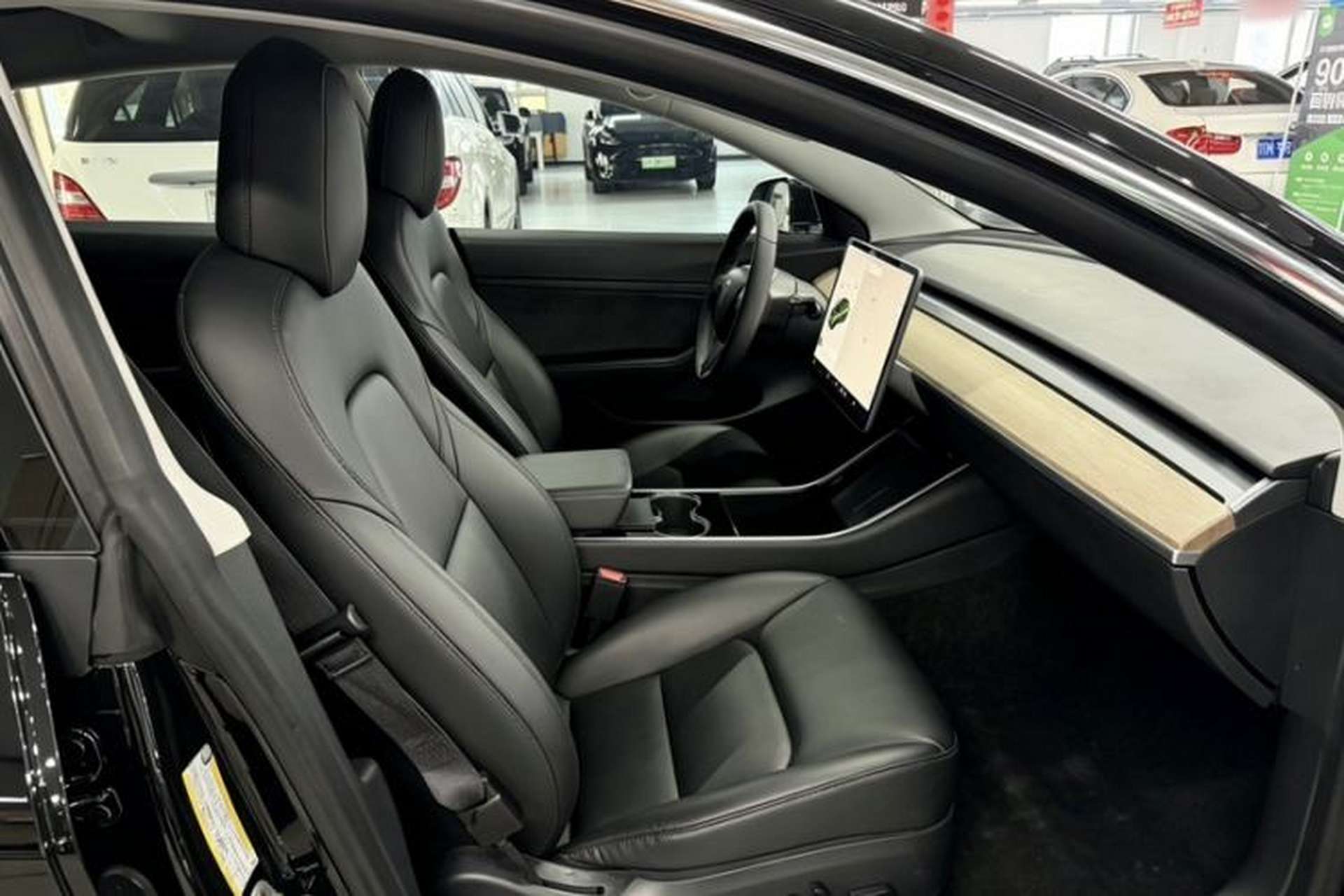 Used Tesla Model 3 2020 Revised Version Standard Range Rear-Wheel Drive – Upgraded Edition Interior 2
