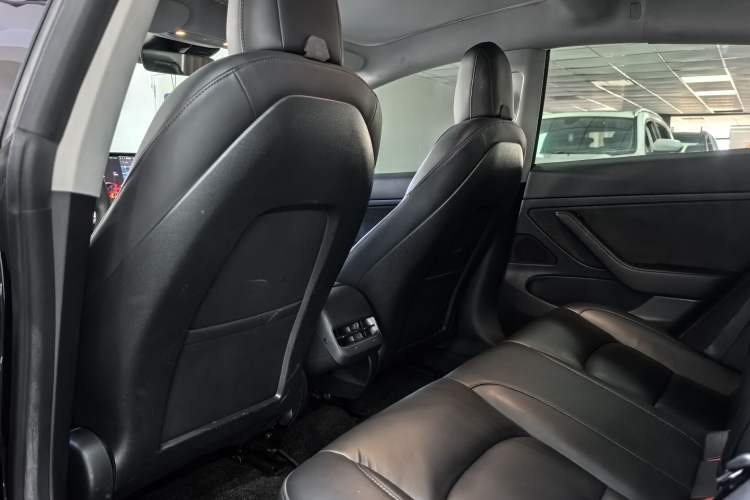 Used Tesla Model 3 2020 Revised Version Standard Range Rear-Wheel Drive – Upgraded Edition Interior 2