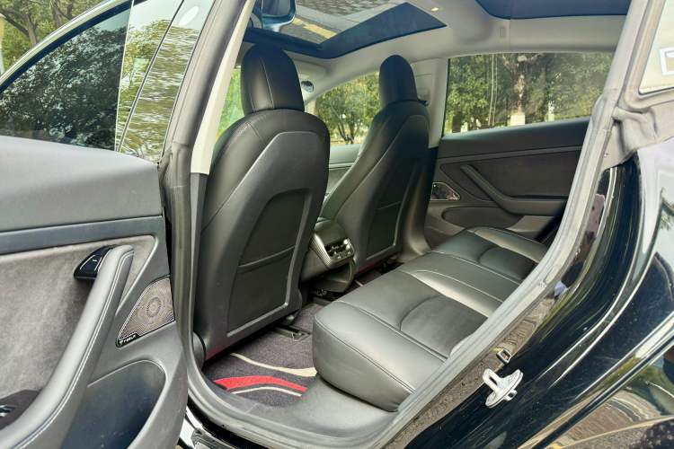 Used Tesla Model 3 2020 Standard Range Rear-Wheel Drive Upgraded Version Interior 3