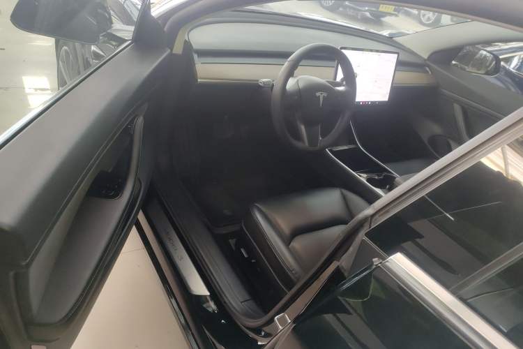 Used Tesla Model 3 2020 Standard Range Rear-Wheel Drive Upgraded Version Interior 3