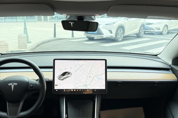 Used Tesla Model 3 2020 Revised Version Standard Range Rear-Wheel Drive – Upgraded Edition Interior 4