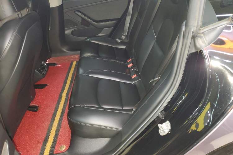 Used Tesla Model 3 2020 Revised Version Standard Range Rear-Wheel Drive – Upgraded Edition Interior 4