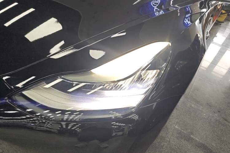 Used Tesla Model 3 2020 Revised Version Standard Range Rear-Wheel Drive – Upgraded Edition Left Front Headlight