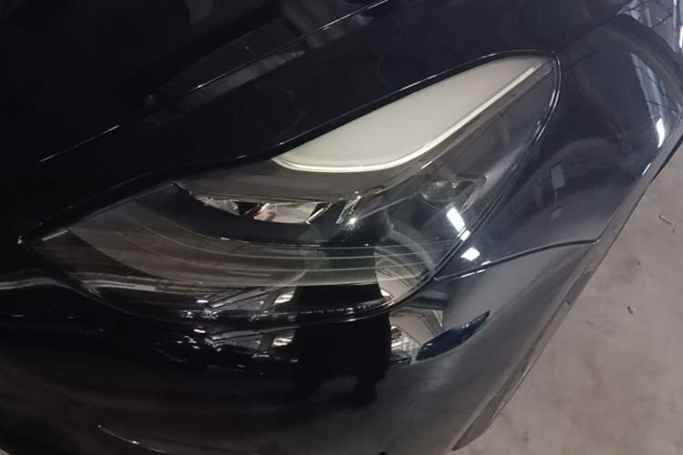 Used Tesla Model 3 2020 Revised Version Standard Range Rear-Wheel Drive – Upgraded Edition Left Front Headlight