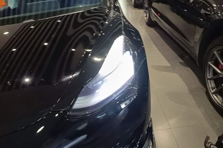 Used Tesla Model 3 2020 Revised Version Standard Range Rear-Wheel Drive – Upgraded Edition Left Front Headlight