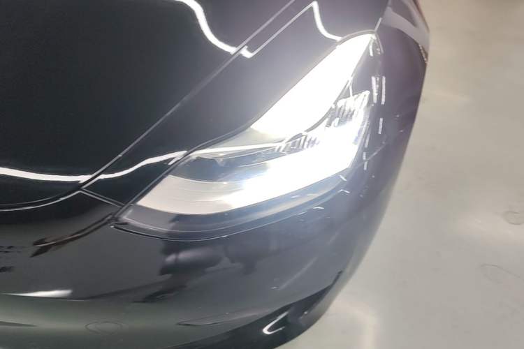 Used Tesla Model 3 2020 Revised Version Standard Range Rear-Wheel Drive – Upgraded Edition Left Front Headlight