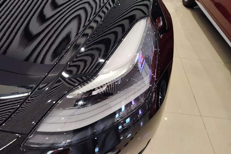 Used Tesla Model 3 2020 Revised Version Standard Range Rear-Wheel Drive – Upgraded Edition Left Front Headlight