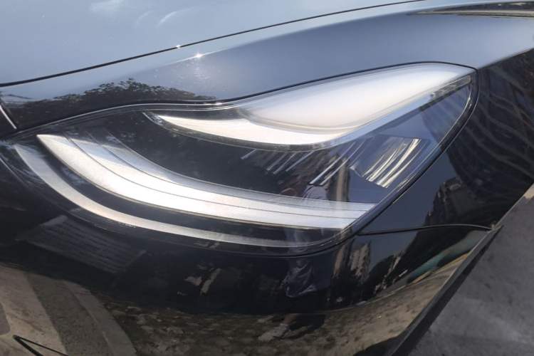 Used Tesla Model 3 2020 Revised Version Standard Range Rear-Wheel Drive – Upgraded Edition Left Front Headlight