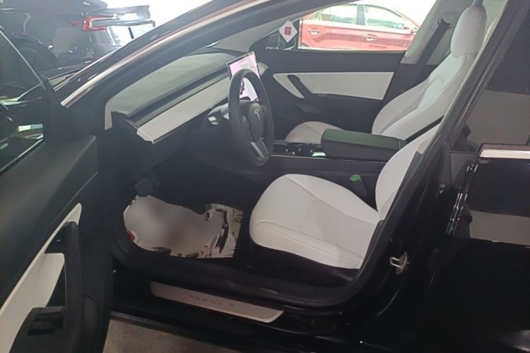 Used Tesla Model 3 2020 Long-Range Rear-Wheel-Drive Version Left Front Seat