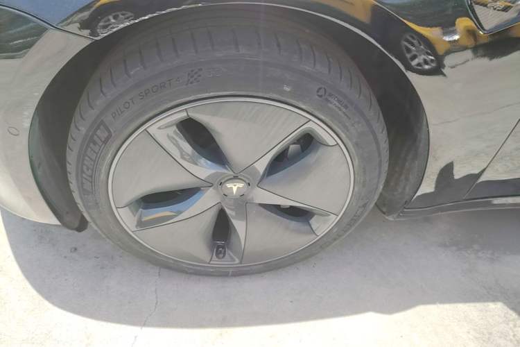 Used Tesla Model 3 2020 Standard Range Rear-Wheel Drive Upgraded Version Left Front Wheel Hub