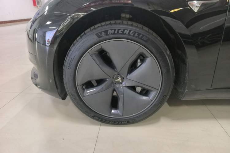 Used Tesla Model 3 2020 Standard Range Rear-Wheel Drive Upgraded Version Left Front Wheel Hub