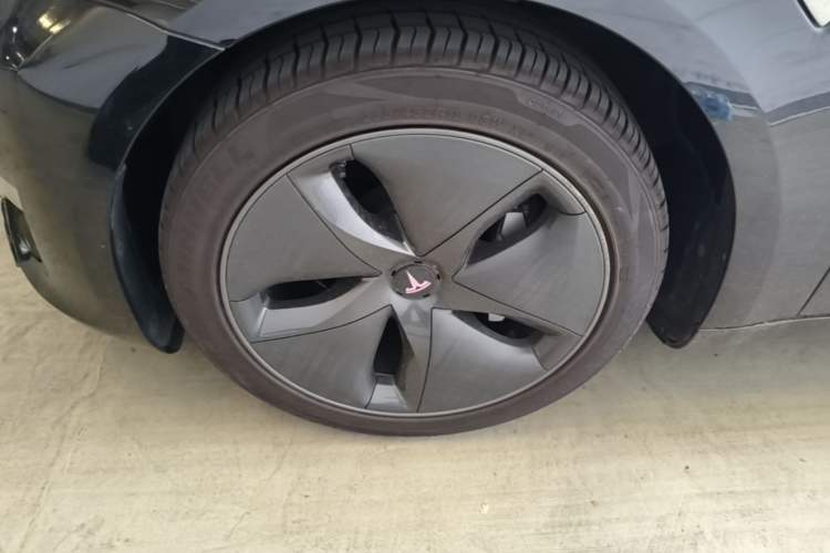 Used Tesla Model 3 2020 Refreshed Version Long-Range Rear-Wheel Drive Left Front Wheel Hub