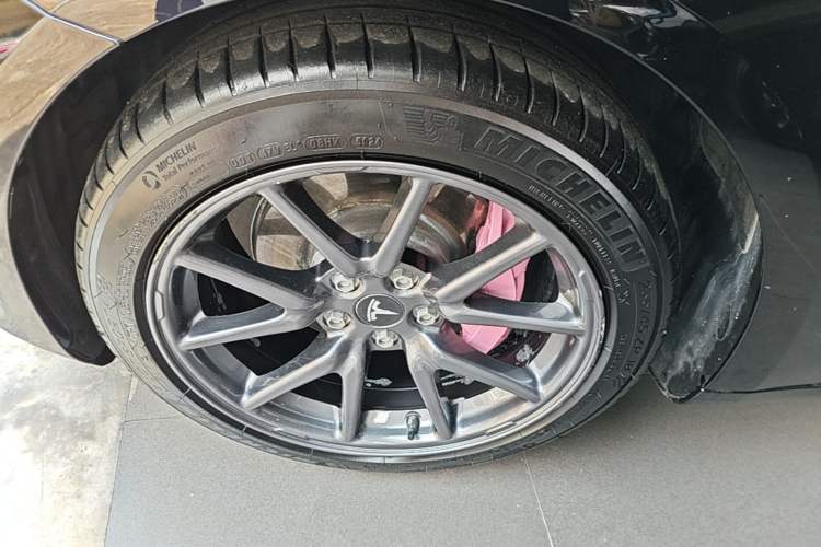 Used Tesla Model 3 2020 Standard Range Rear-Wheel Drive Upgraded Version Left Front Wheel Hub