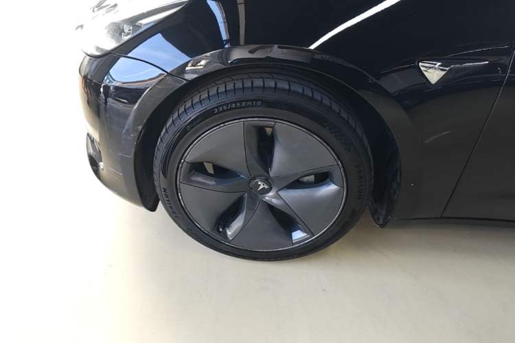 Used Tesla Model 3 2020 Refreshed Version Long-Range Rear-Wheel Drive Left Front Wheel Hub
