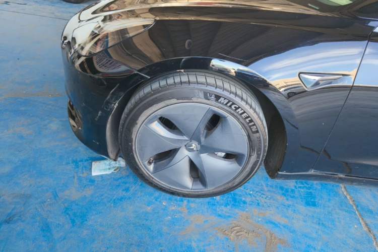 Used Tesla Model 3 2020 Revised Version Standard Range Rear-Wheel Drive – Upgraded Edition Left Front Wheel Hub