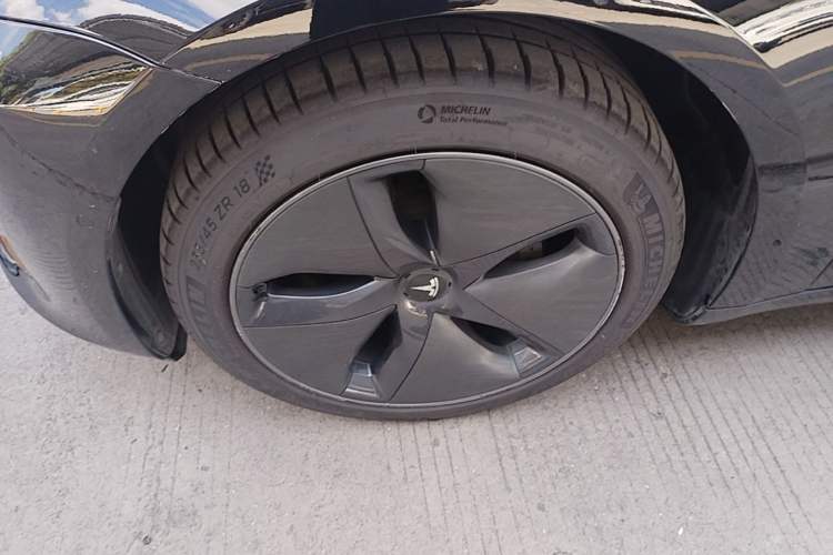 Used Tesla Model 3 2020 Standard Range Rear-Wheel Drive Upgraded Version Left Front Wheel Hub