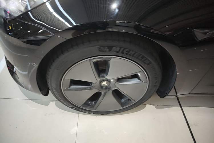 Used Tesla Model 3 2020 Refreshed Version Long-Range Rear-Wheel Drive Left Front Wheel Hub