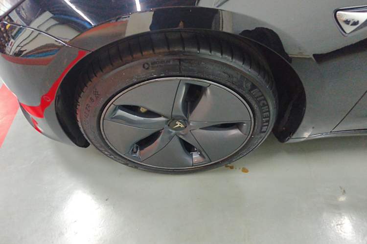 Used Tesla Model 3 2020 Refreshed Version Long-Range Rear-Wheel Drive Left Front Wheel Hub