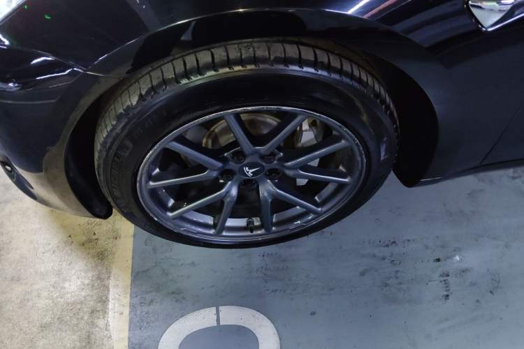Used Tesla Model 3 2020 Standard Range Rear-Wheel Drive Upgraded Version Left Front Wheel Hub
