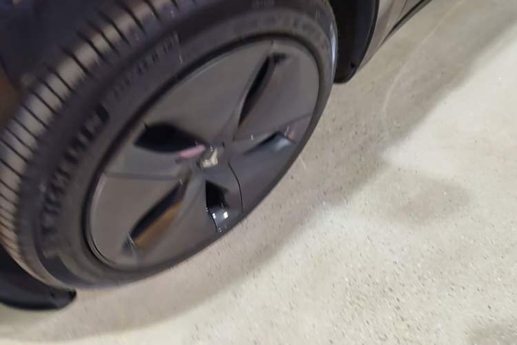 Used Tesla Model 3 2020 Standard Range Rear-Wheel Drive Upgraded Version Left Front Wheel Hub