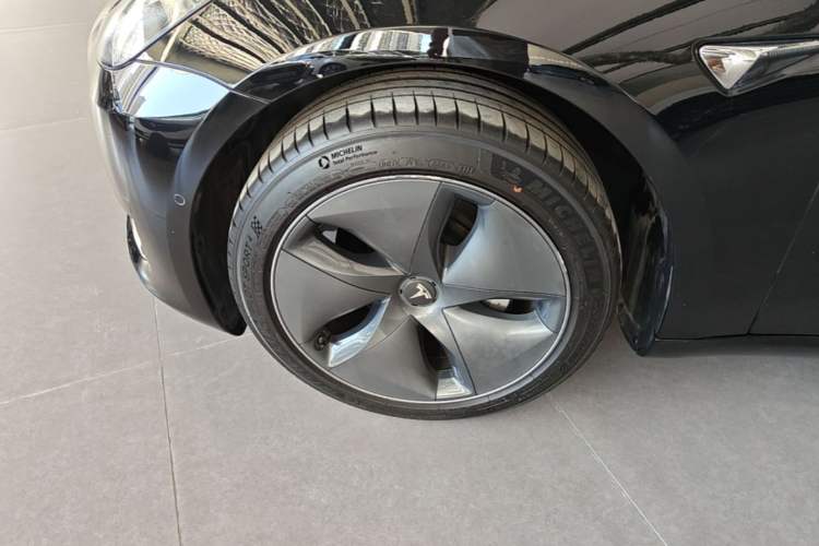 Used Tesla Model 3 2020 Standard Range Rear-Wheel Drive Upgraded Version Left Front Wheel Hub