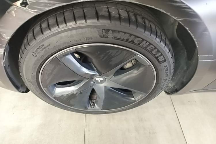 Used Tesla Model 3 2020 Refreshed Version Long-Range Rear-Wheel Drive Left Front Wheel Hub