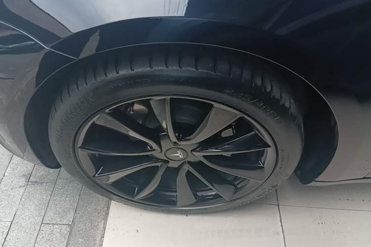 Used Tesla Model 3 2020 Refreshed Version Long-Range Rear-Wheel Drive Left Front Wheel Hub