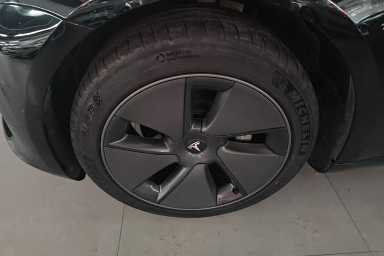 Used Tesla Model 3 2020 Standard Range Rear-Wheel Drive Upgraded Version Left Front Wheel Hub