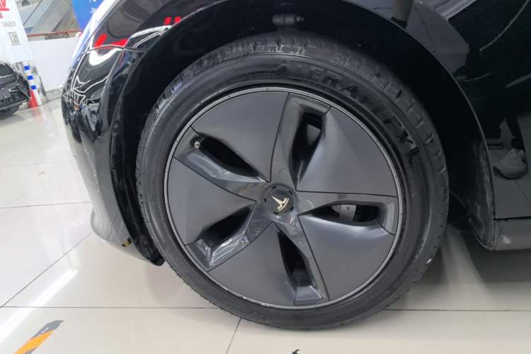 Used Tesla Model 3 2020 Standard Range Rear-Wheel Drive Upgraded Version Left Front Wheel Hub