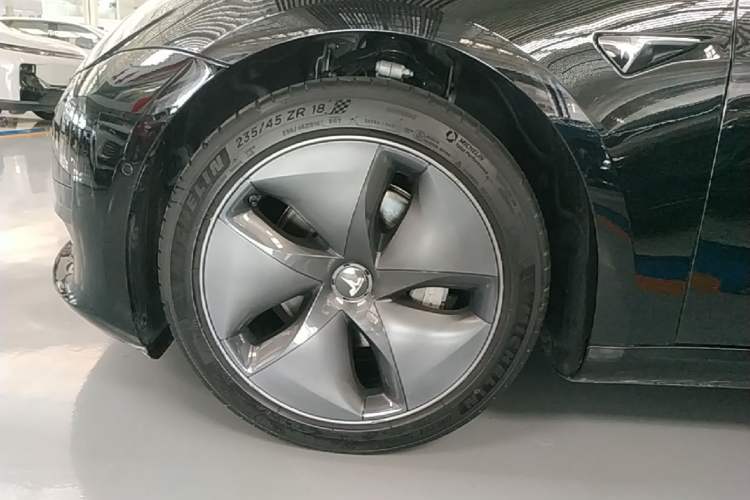Used Tesla Model 3 2020 Standard Range Rear-Wheel Drive Upgraded Version Left Front Wheel Hub