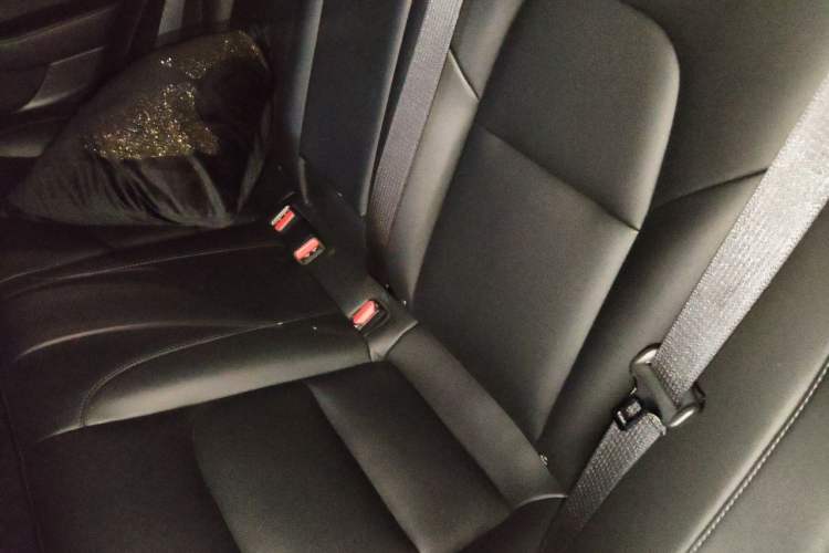 Used Tesla Model 3 2020 Refreshed Version Long-Range Rear-Wheel Drive Left Rear Seat