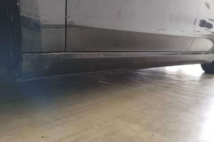 Used Tesla Model 3 2020 Refreshed Version Long-Range Rear-Wheel Drive Left Side Sill
