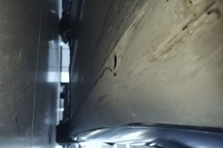 Used Tesla Model 3 2020 Revised Version Standard Range Rear-Wheel Drive – Upgraded Edition Left Side Sill