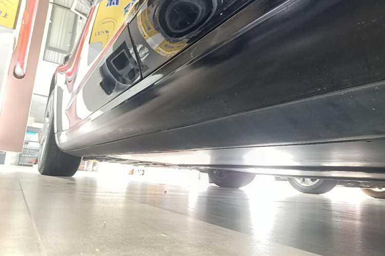 Used Tesla Model 3 2020 Standard Range Rear-Wheel Drive Upgraded Version Left Side Sill
