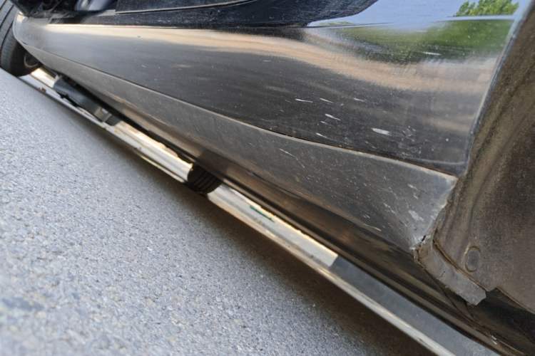 Used Tesla Model 3 2020 Standard Range Rear-Wheel Drive Upgraded Version Left Side Sill