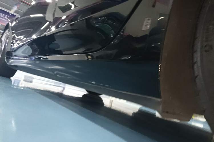 Used Tesla Model 3 2020 Revised Version Standard Range Rear-Wheel Drive – Upgraded Edition Left Side Sill