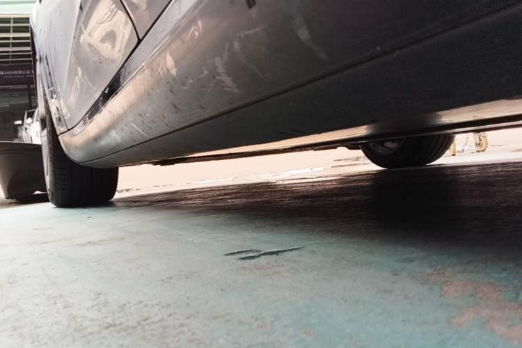 Used Tesla Model 3 2020 Long-Range Rear-Wheel-Drive Version Left Side Sill