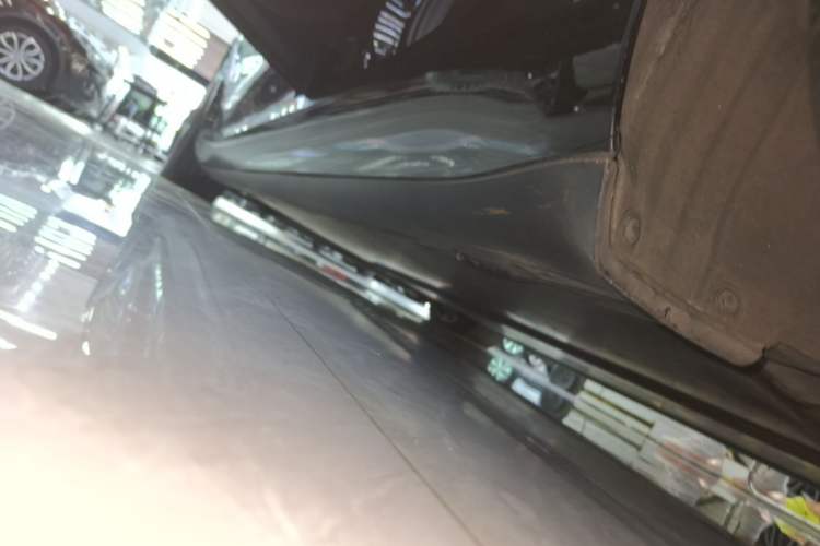 Used Tesla Model 3 2020 Standard Range Rear-Wheel Drive Upgraded Version Left Side Sill