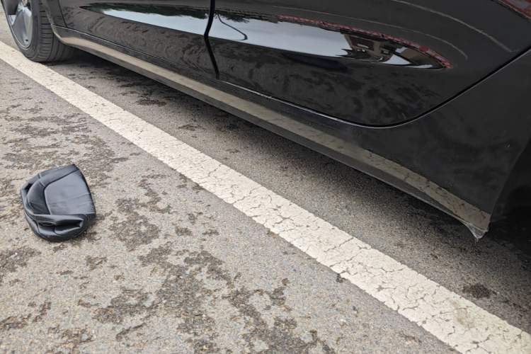Used Tesla Model 3 2020 Standard Range Rear-Wheel Drive Upgraded Version Left Side Sill