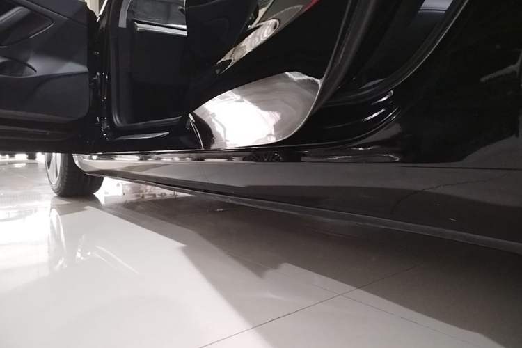 Used Tesla Model 3 2020 Standard Range Rear-Wheel Drive Upgraded Version Left Side Sill